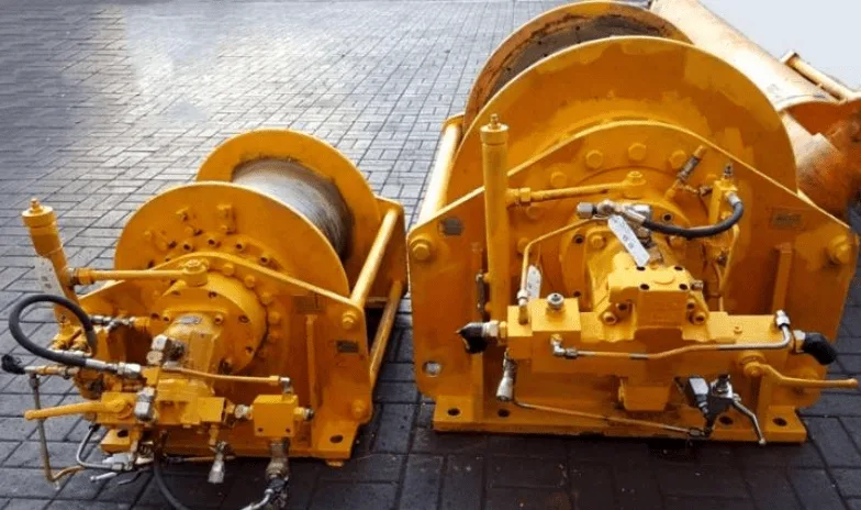 HOIST WINCHES